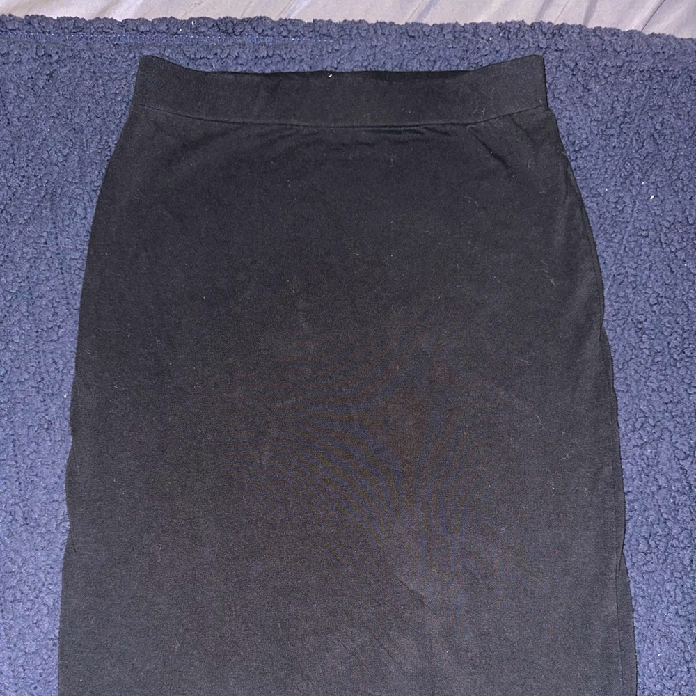 Black long skirt